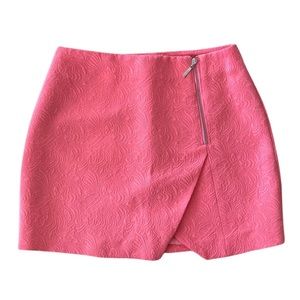 Forever 21 pink salmon skirt with front zipper, Barbie and mean girls vibe